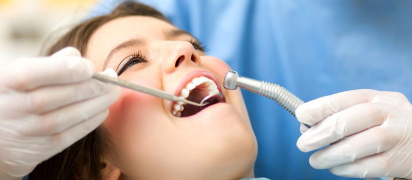 Evaluation and dental cleaning in Panama